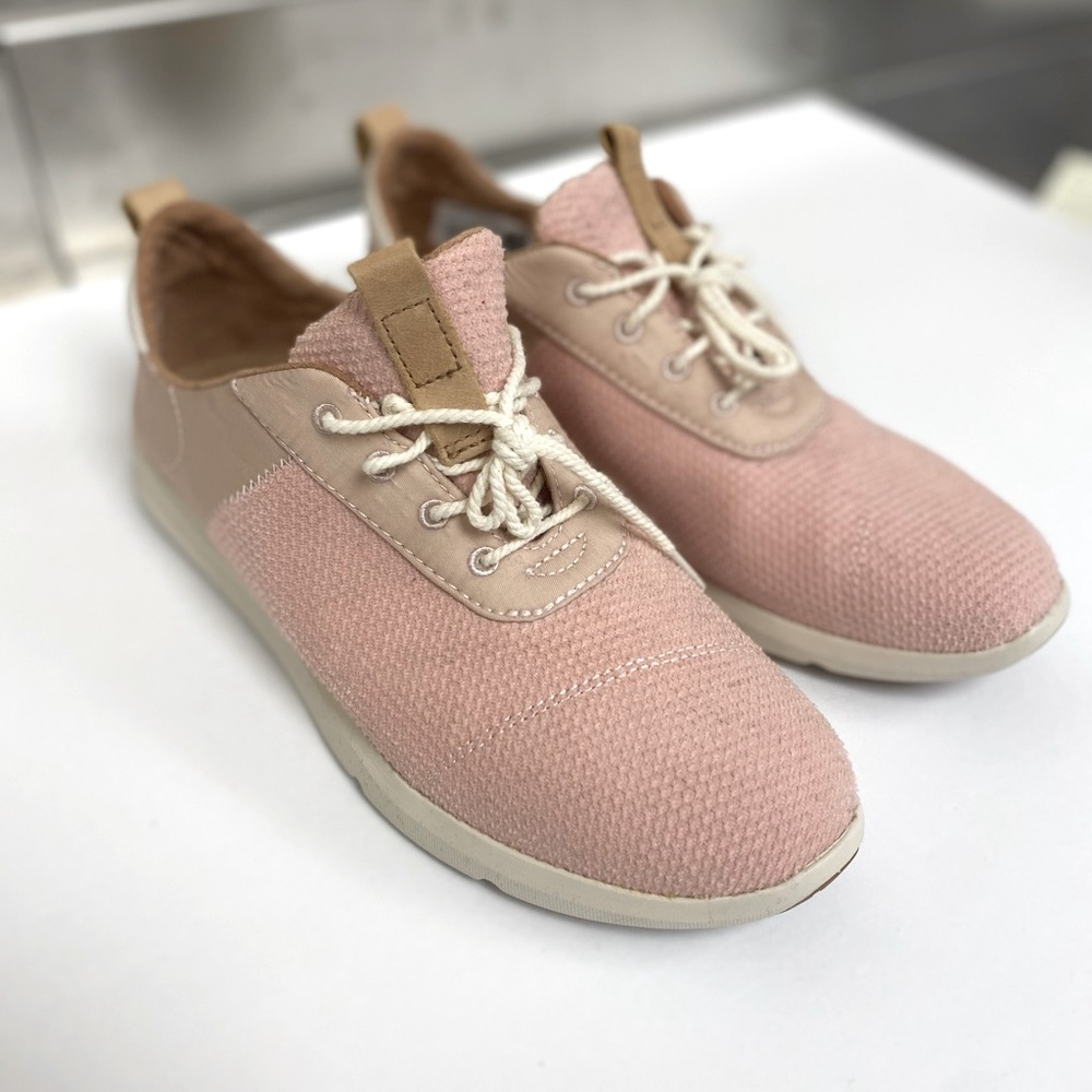 TOMS Tennis Shoes  size 8. New without tag. Never worn!